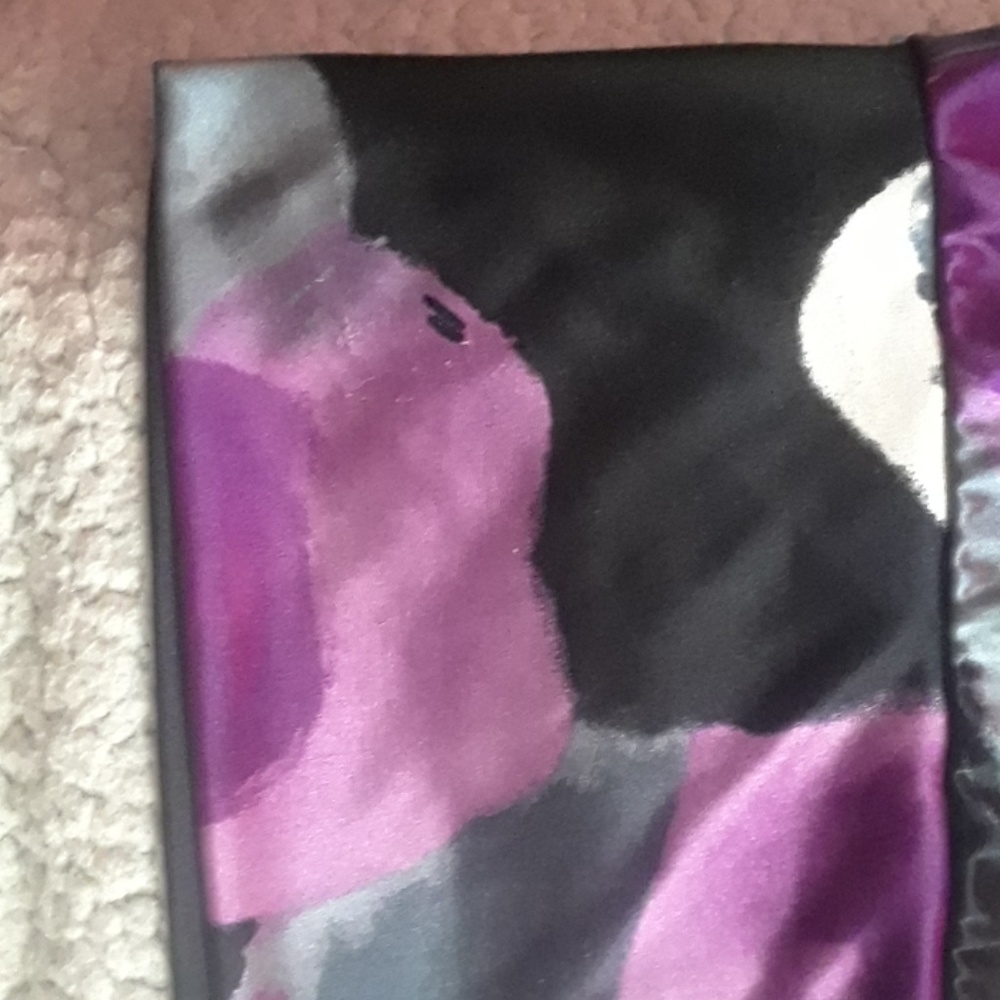 blouse - Picture 2 of 3